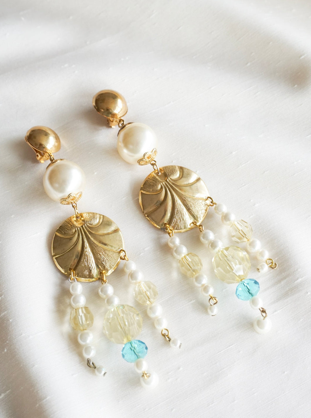 Maxi clips chandeliers perles bleues et jaunes [ Upcyclées ]