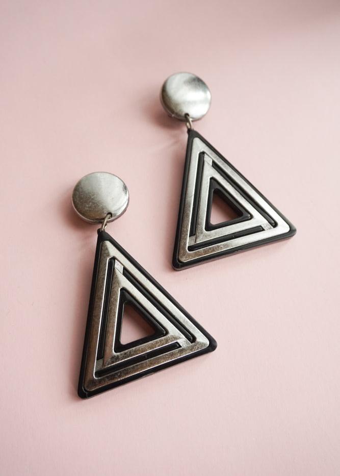 Silver triangle pendant clips