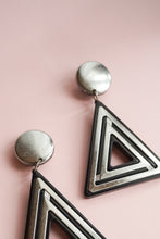 Load image into Gallery viewer, Silver triangle pendant clips
