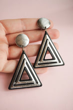 Load image into Gallery viewer, Silver triangle pendant clips
