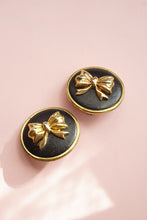 Load image into Gallery viewer, Golden knot cabochons
