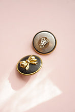 Load image into Gallery viewer, Golden knot cabochons
