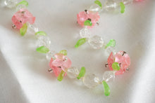 Load image into Gallery viewer, Floral necklace

