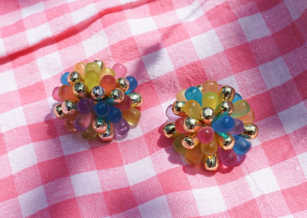 Vintage multicolored cluster clips