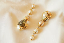 Charger l&#39;image dans la galerie, Cascade de perles nacrées et dorées
