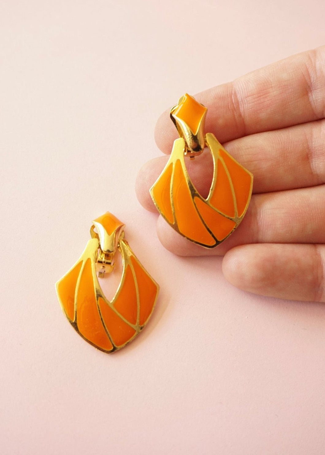 Boucles clips oranges