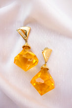 Load image into Gallery viewer, Baroque earrings with orange rhinestones
