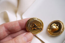 Charger l&#39;image dans la galerie, Jacky de G - Clips vintage dorés et perles
