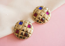 Load image into Gallery viewer, Vintage round quilted clips and multicolored rhinestones
