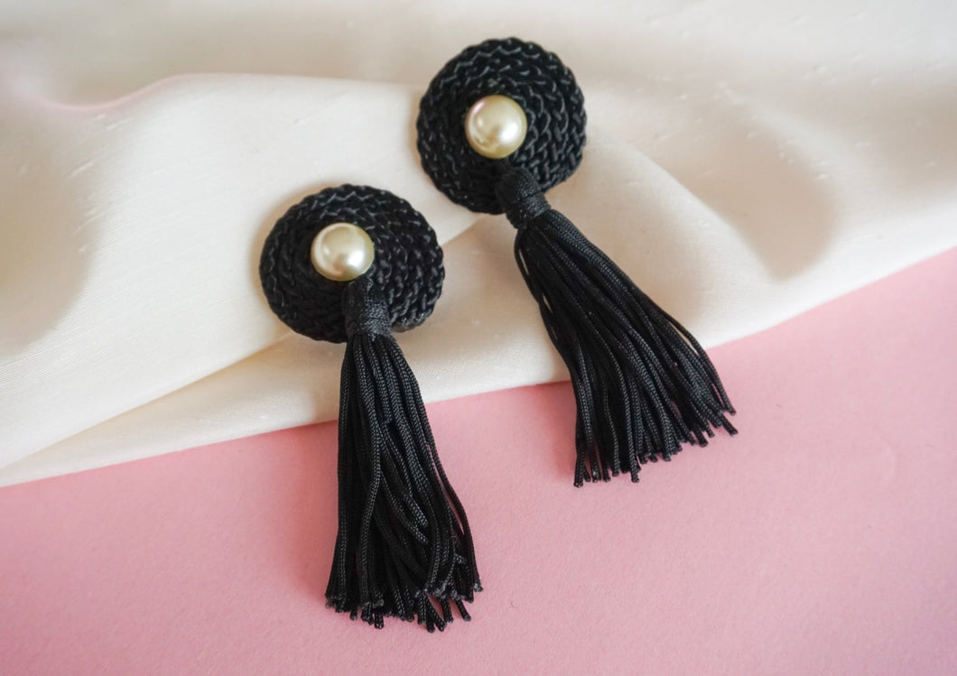 Clips pompons noirs