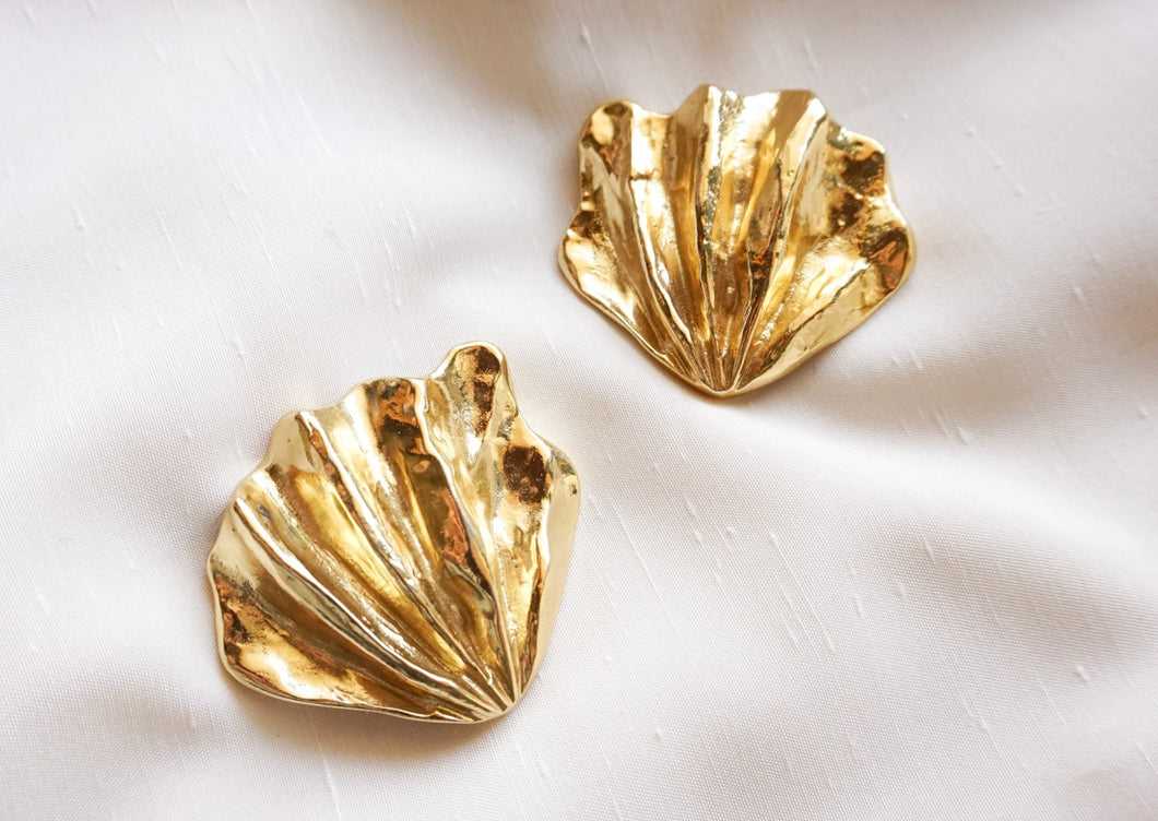 Yves Saint Laurent - Golden XXL earrings