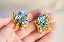 Load image into Gallery viewer, Clip-on blue flower earrings - [ Antique Jewelry ]
