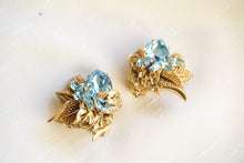 Load image into Gallery viewer, Clip-on blue flower earrings - [ Antique Jewelry ]
