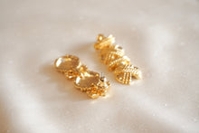 Load image into Gallery viewer, Small golden braided earrings
