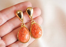Load image into Gallery viewer, Pink Stone Dangling earrings
