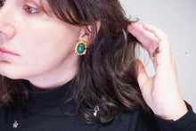 Load image into Gallery viewer, Green cabochon earrings with clips
