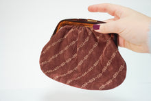 Load image into Gallery viewer, Etriers velvet pouch
