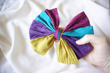 Load image into Gallery viewer, Vintage multicolored bow barrette
