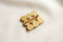 Load image into Gallery viewer, Golden square brooch - vintage jewelry
